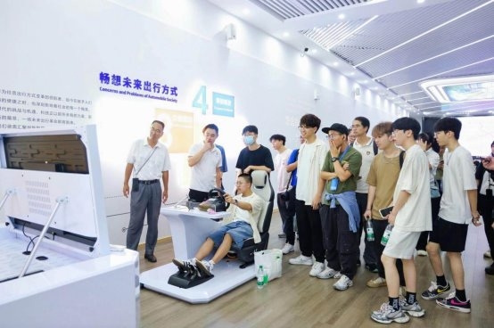 青少年教育培训机构_粤港澳大湾区青年技能融合_香港青少年技能交流体验营