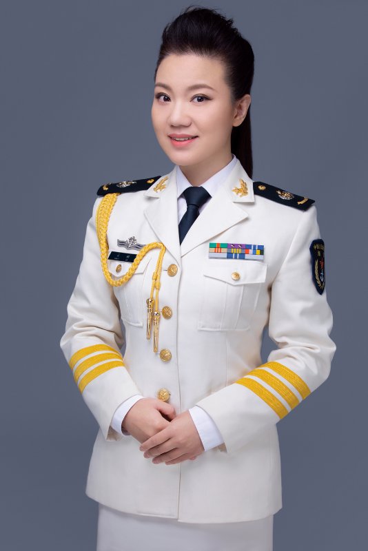 我的新闻   乔丽是一位优秀的青年女高音歌唱家,中国人民解放军海军